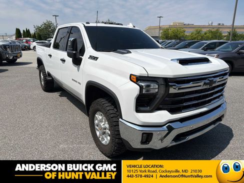 Used 2024 Chevrolet Silverado 2500 LTZ w/ LTZ Plus Package AWD/4WD image 1