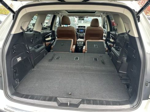 Used 2022 Subaru Ascent Touring image 24
