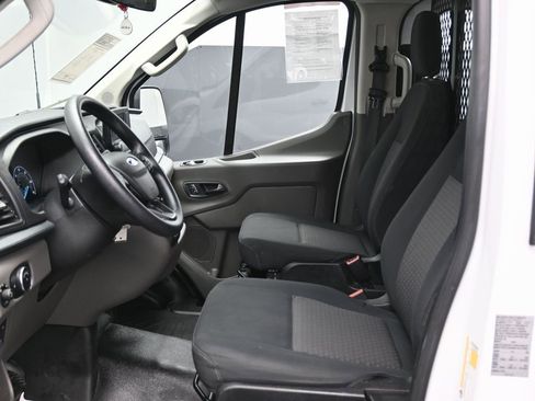 Used 2024 Ford Transit 250 Low Roof w/ Exterior Upgrade Package image 18