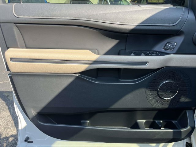 Used 2024 Ford Expedition Max XLT RWD image 18