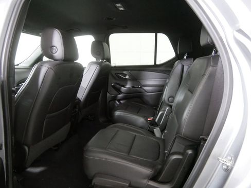 Used 2023 Chevrolet Traverse LT AWD/4WD image 20