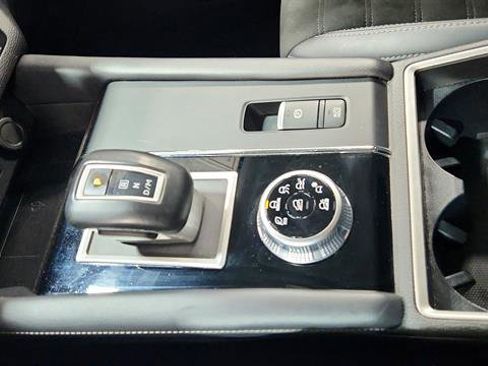 Used 2024 Mitsubishi Outlander SE image 15