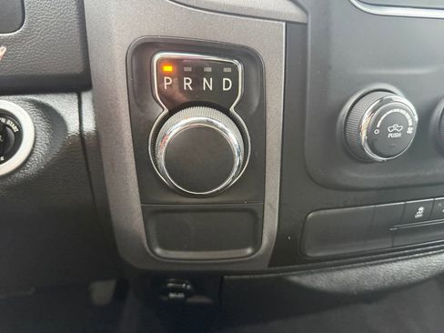 Used 2018 RAM 1500 Express image 25