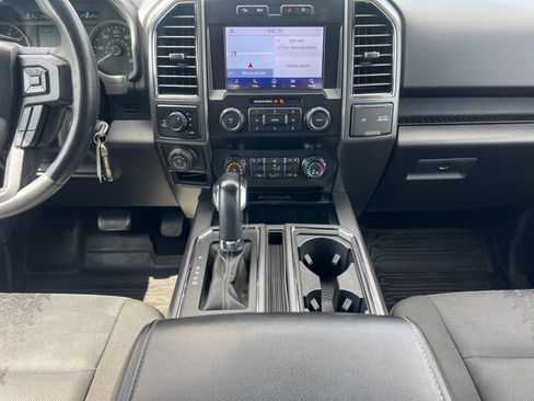 Used 2020 Ford F150 XLT w/ Equipment Group 302A Luxury AWD/4WD image 15