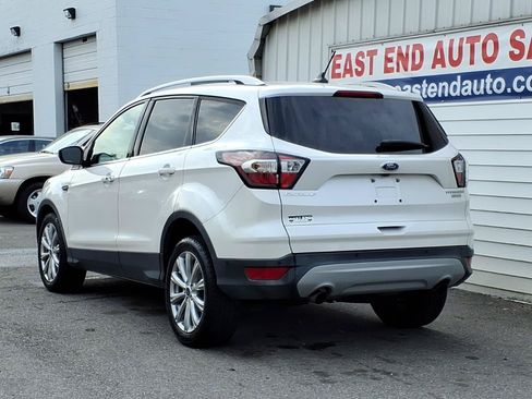 Used 2018 Ford Escape Titanium w/ Ford Safe & Smart Package FWD image 3