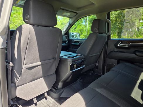Used 2024 GMC Sierra 1500 Elevation w/ LPO, Elevation Black Package AWD/4WD image 17