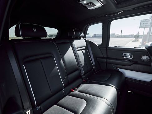 Used 2019 Rolls-Royce Cullinan AWD/4WD image 48