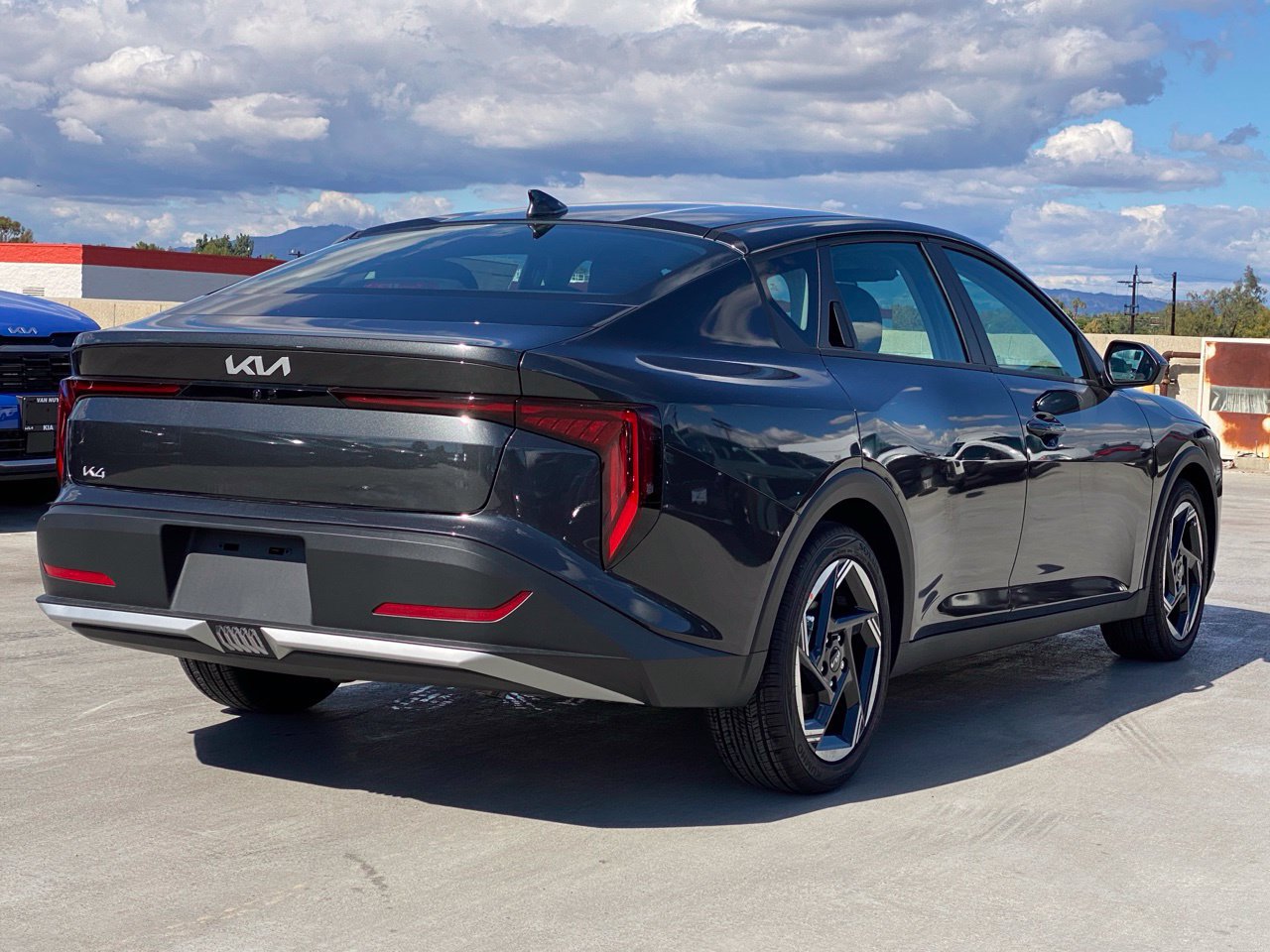 New 2027 Kia K4 EX FWD image 2