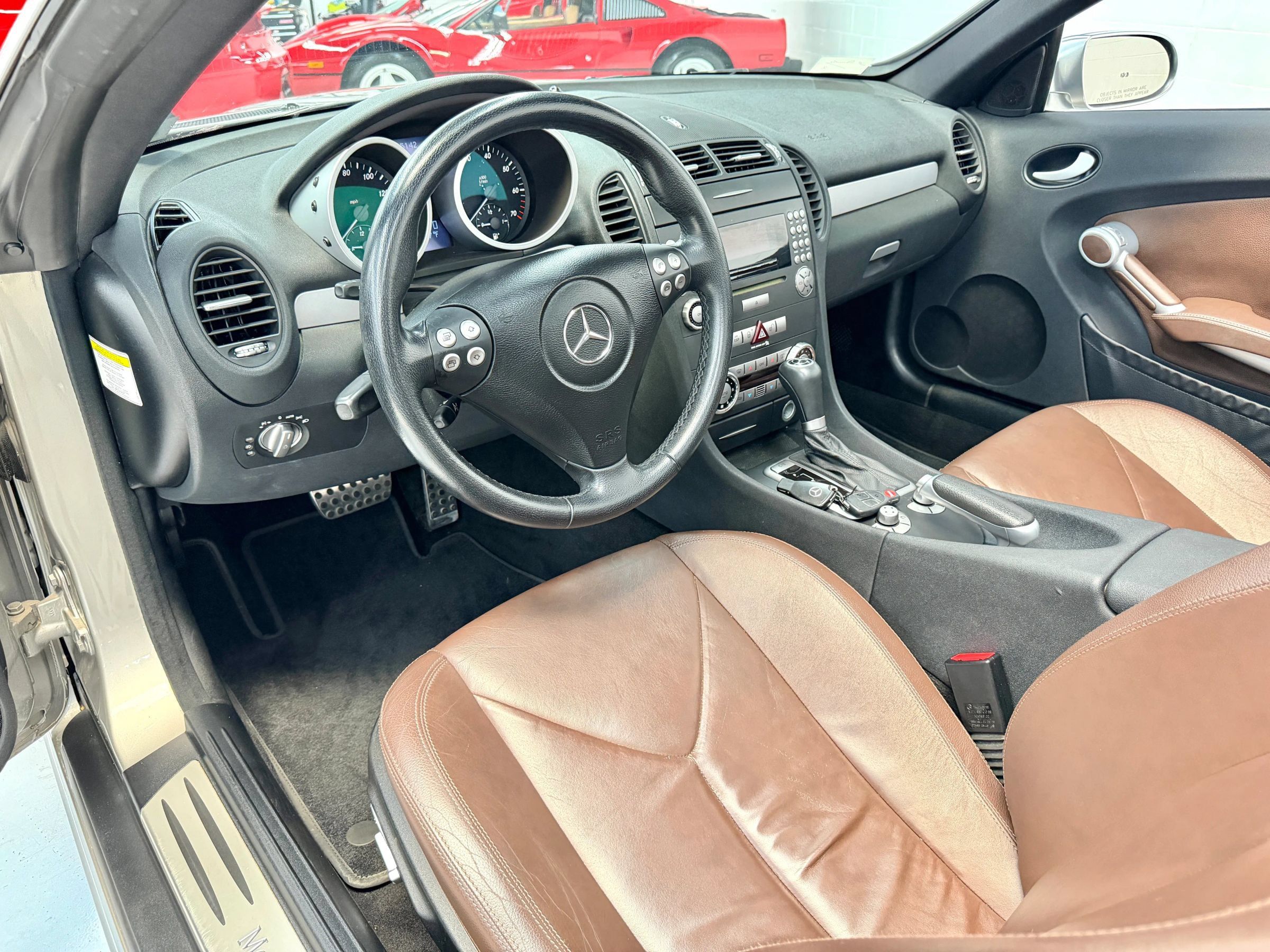 Used 2005 Mercedes-Benz SLK 350 image 5