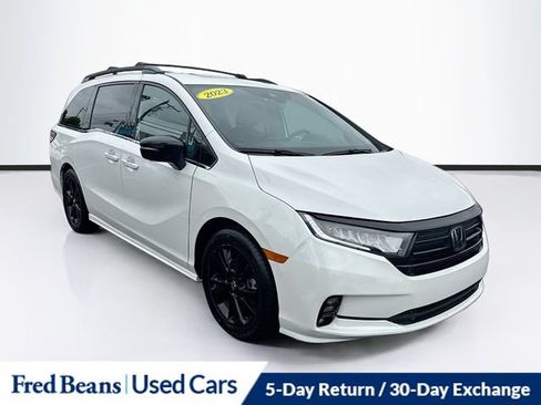 Certified 2023 Honda Odyssey Sport image 1