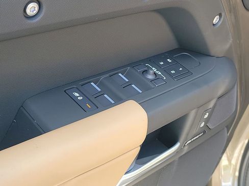 New 2025 Land Rover Defender 110 S AWD/4WD image 24