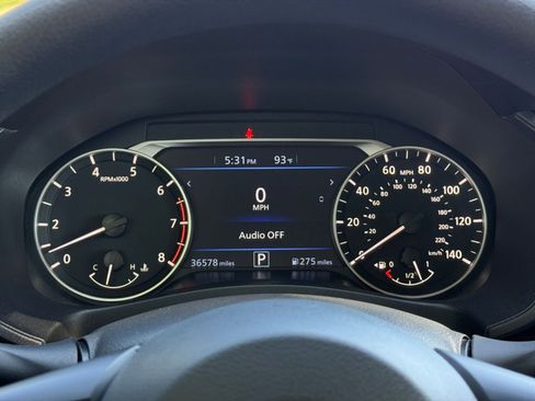 Used 2025 Nissan Altima 2.5 SV FWD image 40