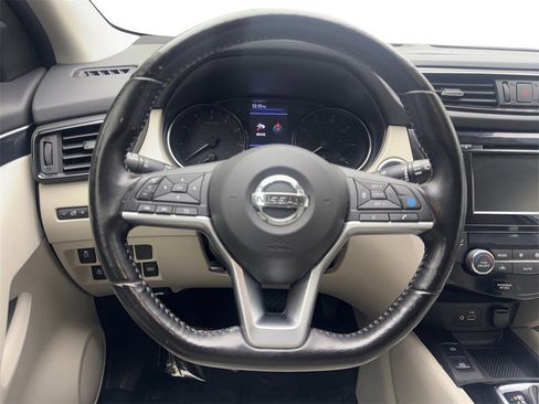 Used 2019 Nissan Rogue Sport SL w/ Premium Package image 56