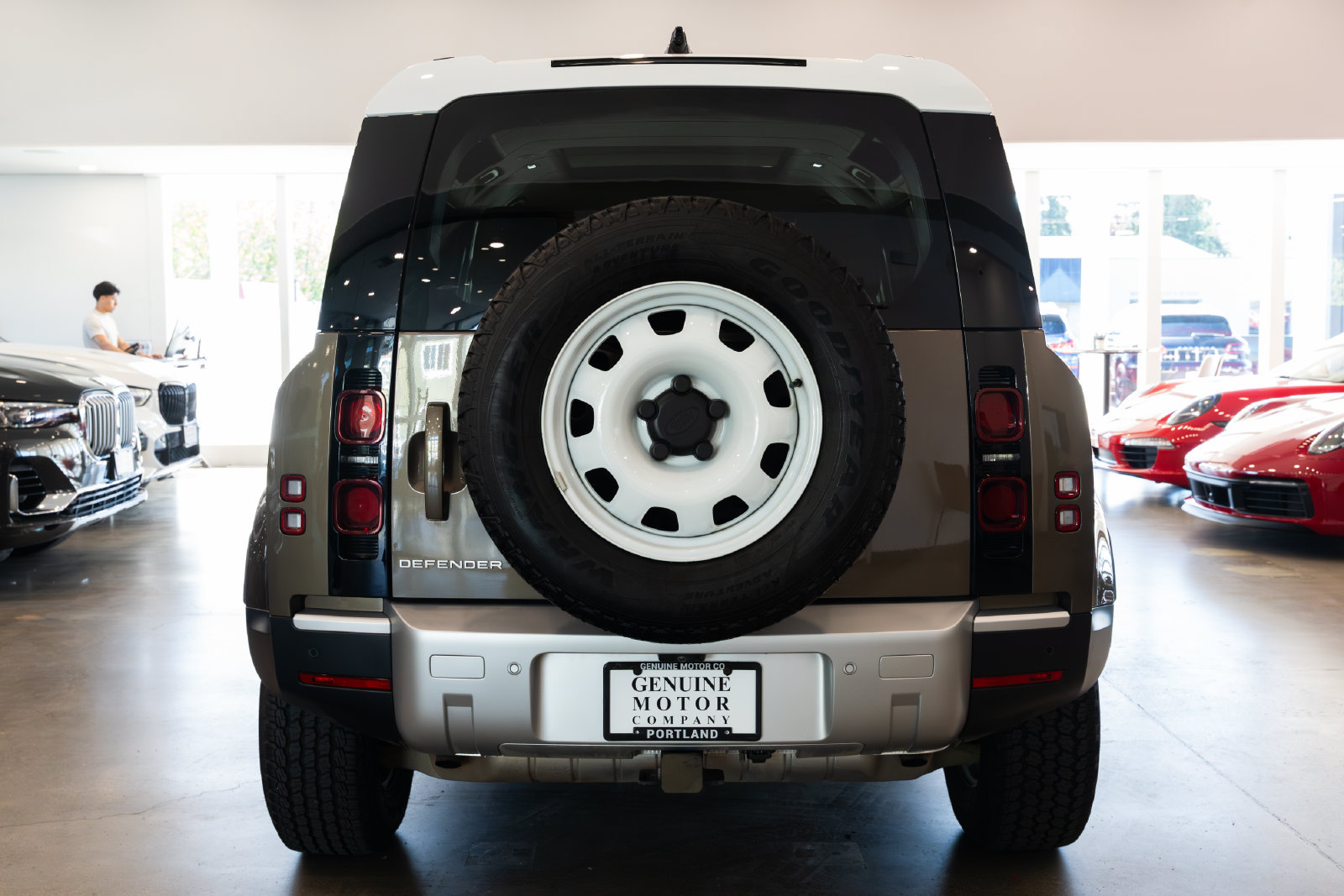 Used 2024 Land Rover Defender 110 S AWD/4WD image 5