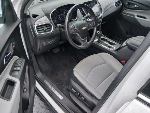 Used 2021 Chevrolet Equinox Premier FWD image 9