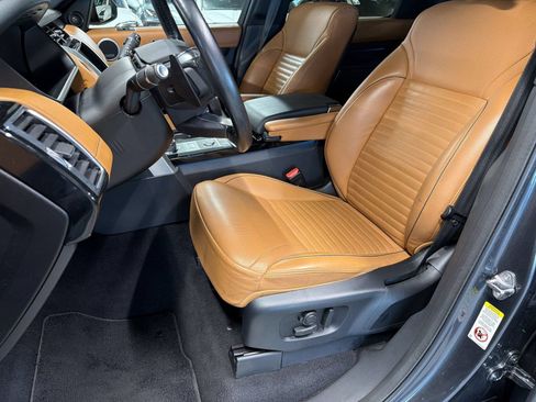 Used 2018 Land Rover Discovery HSE Luxury AWD/4WD image 5