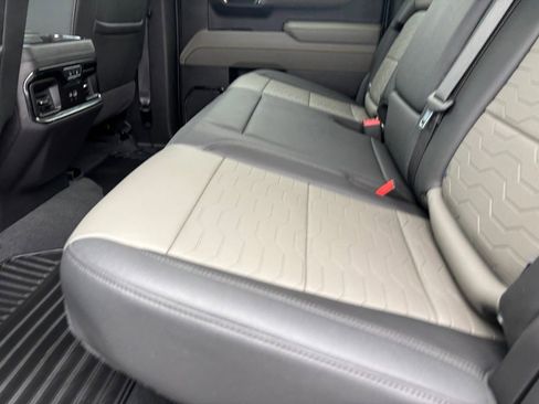 Certified 2025 Chevrolet Silverado 1500 ZR2 w/ Technology Package image 30