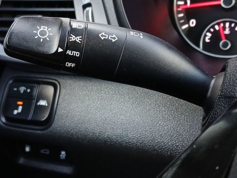 Used 2019 Kia Optima LX FWD image 12