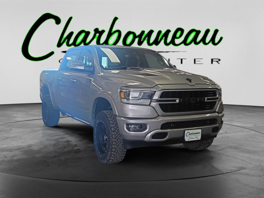 Used 2019 RAM 1500 Laramie AWD/4WD image 7