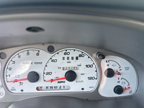 Used 2001 Ford Explorer Sport Trac 2WD image 16