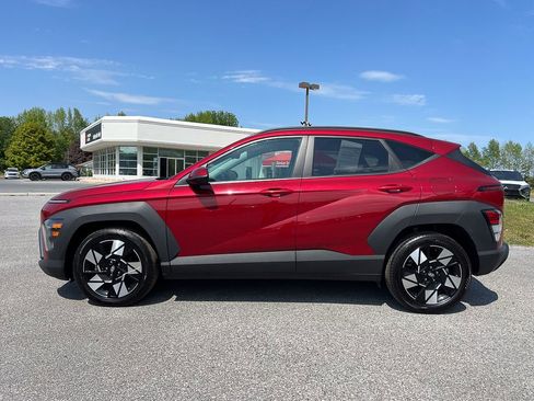 Used 2024 Hyundai Kona SEL FWD image 2