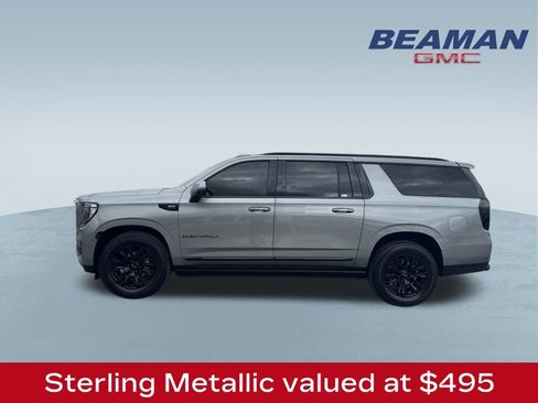 Used 2023 GMC Yukon XL Denali image 4