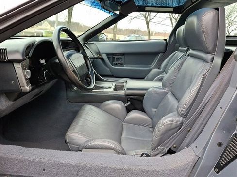 Used 1991 Chevrolet Corvette Coupe image 16