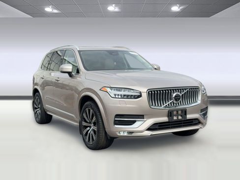 Certified 2023 Volvo XC90 B6 Plus w/ Protection Package image 6