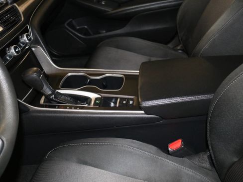 Used 2019 Honda Accord LX image 36