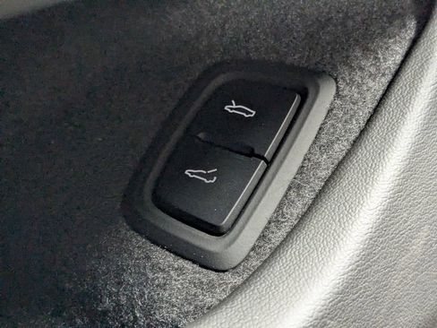 Used 2023 Chevrolet Corvette Stingray Coupe w/ 1LT RWD image 26