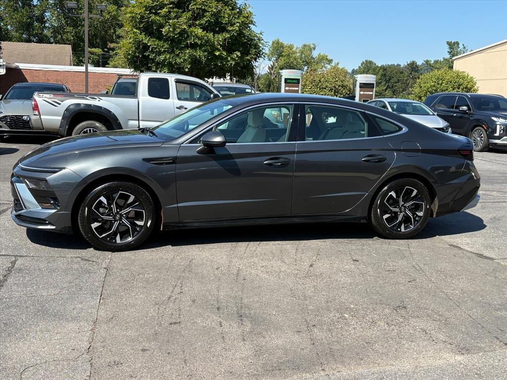 Certified 2025 Hyundai Sonata SEL FWD image 3