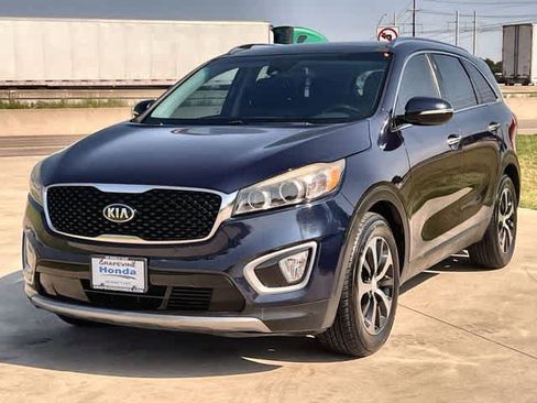 Used 2018 Kia Sorento EX w/ EX Advanced Touring Package FWD image 2