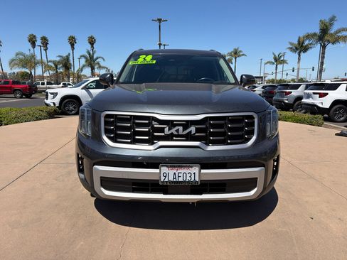 Used 2024 Kia Telluride S w/ S Sunroof Package FWD image 2