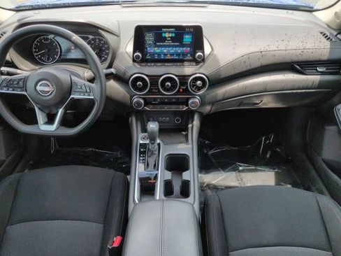 Used 2024 Nissan Sentra SV FWD image 13