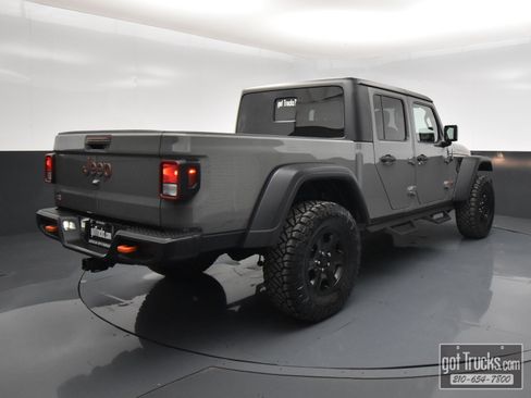 Used 2020 Jeep Gladiator Mojave w/ Trailer Tow Package AWD/4WD image 47