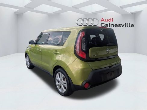 Used 2014 Kia Soul + FWD image 10