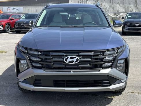 Used 2025 Hyundai Tucson SEL FWD image 2