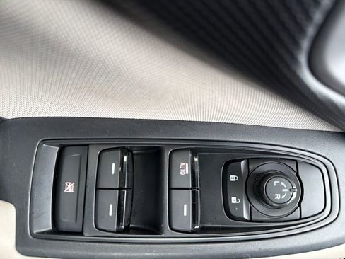 Certified 2024 Subaru Forester Base image 49