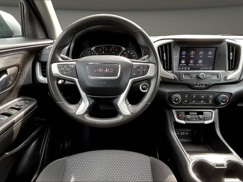 Used 2024 GMC Terrain SLE FWD image 11
