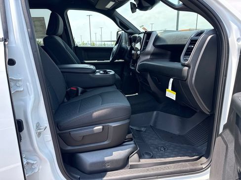 New 2026 RAM 2500 Tradesman AWD/4WD image 31
