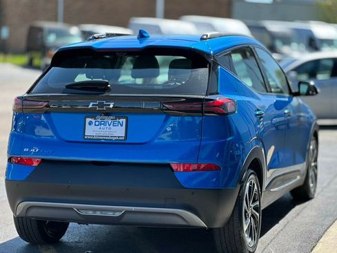 Used 2022 Chevrolet Bolt EUV Premier w/ Sun & Sound Package image 5