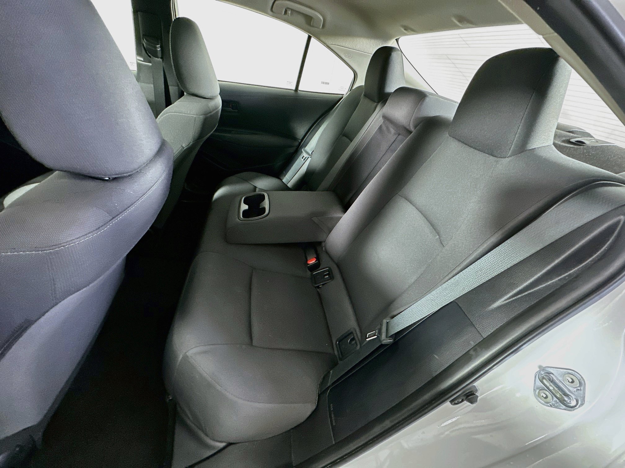 Used 2025 Toyota Corolla LE FWD image 26