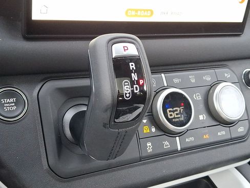 Certified 2025 Land Rover Defender 110 S AWD/4WD image 25