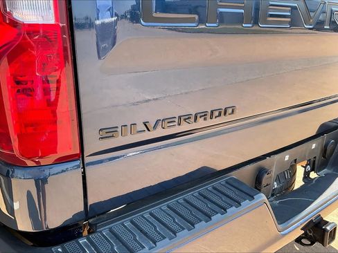 Used 2022 Chevrolet Silverado 1500 Custom w/ LPO, Dark Essentials Package AWD/4WD image 29