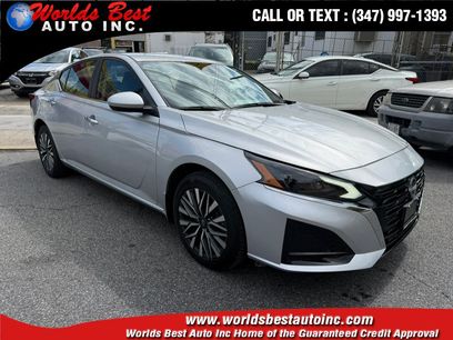 Used 2023 Nissan Altima 2.5 SV