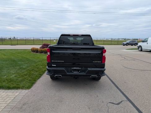 Used 2020 Chevrolet Silverado 1500 Custom w/ Custom Value Package AWD/4WD image 9