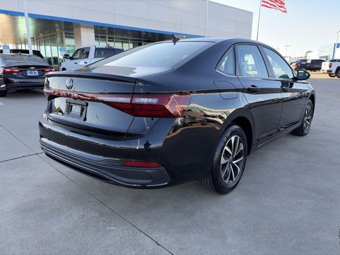Used 2025 Volkswagen Jetta S image 5