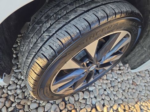 Used 2016 Nissan Sentra SR image 11