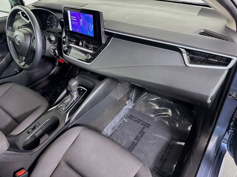 Used 2024 Toyota Corolla LE image 29