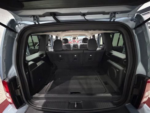 Used 2012 Jeep Liberty Arctic AWD/4WD image 35